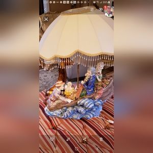 2 Capodimonte Style beautiful lamps.